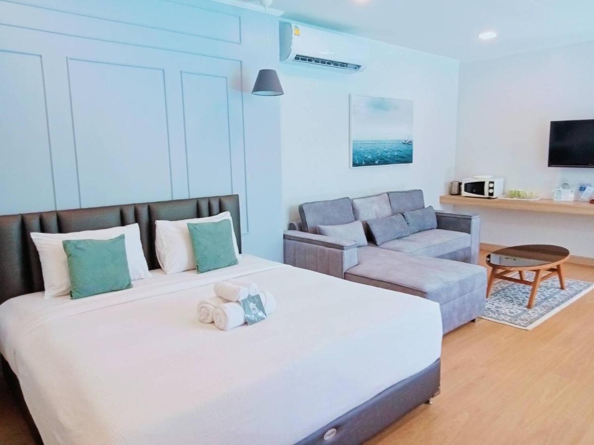 La Riva Boutique Hotel Kamphaeng Phet Eksteriør billede