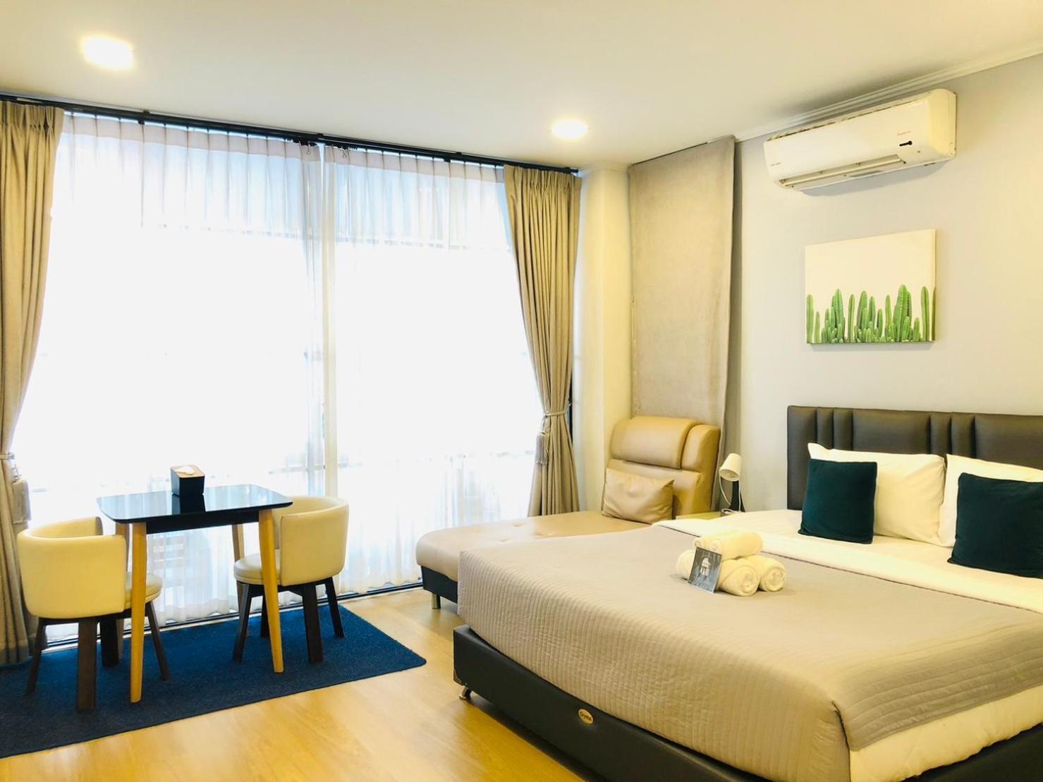 La Riva Boutique Hotel Kamphaeng Phet Eksteriør billede