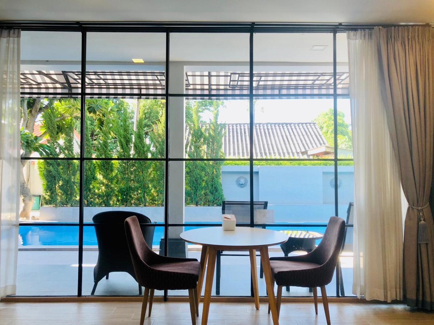La Riva Boutique Hotel Kamphaeng Phet Eksteriør billede