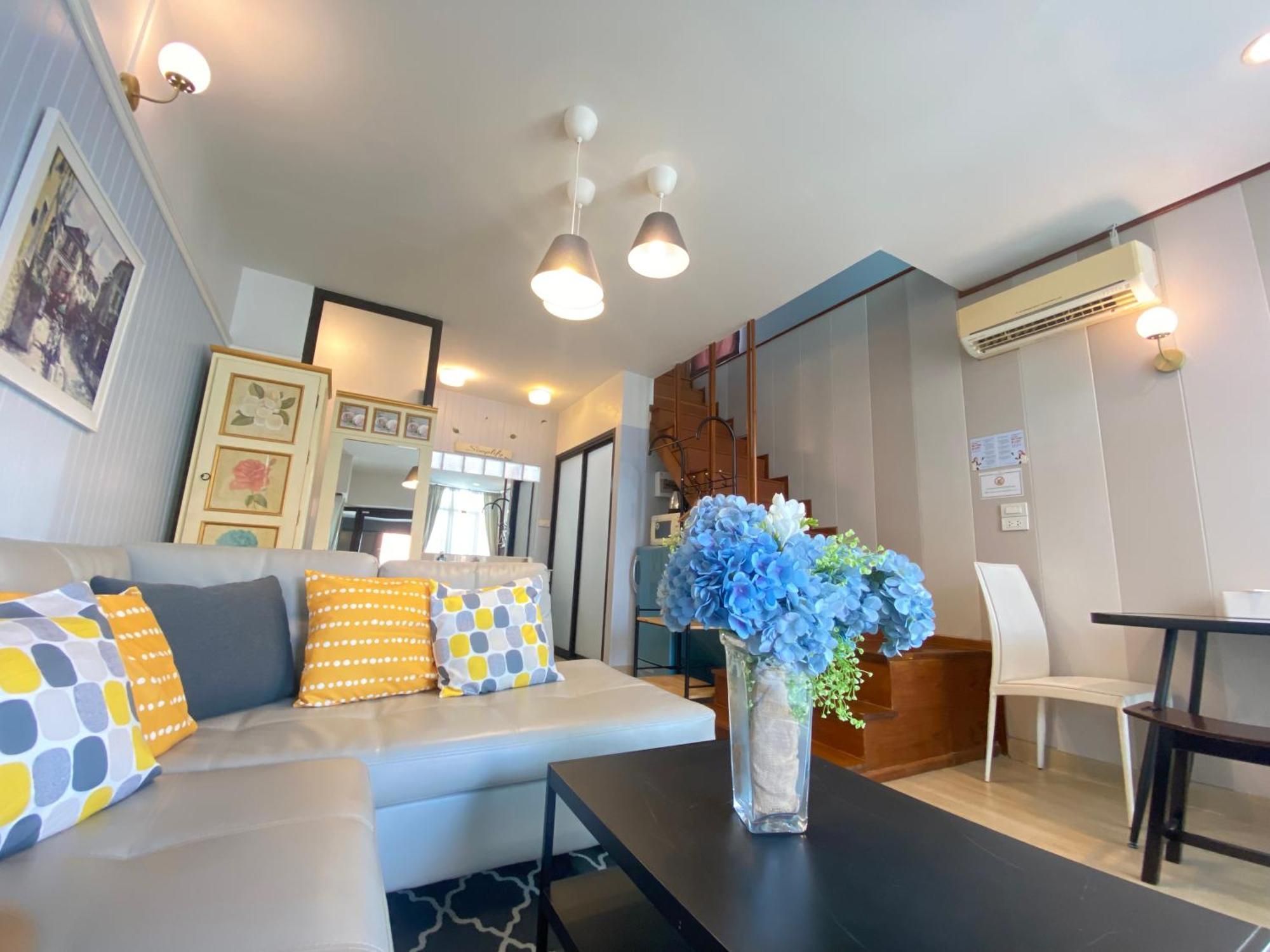 La Riva Boutique Hotel Kamphaeng Phet Eksteriør billede