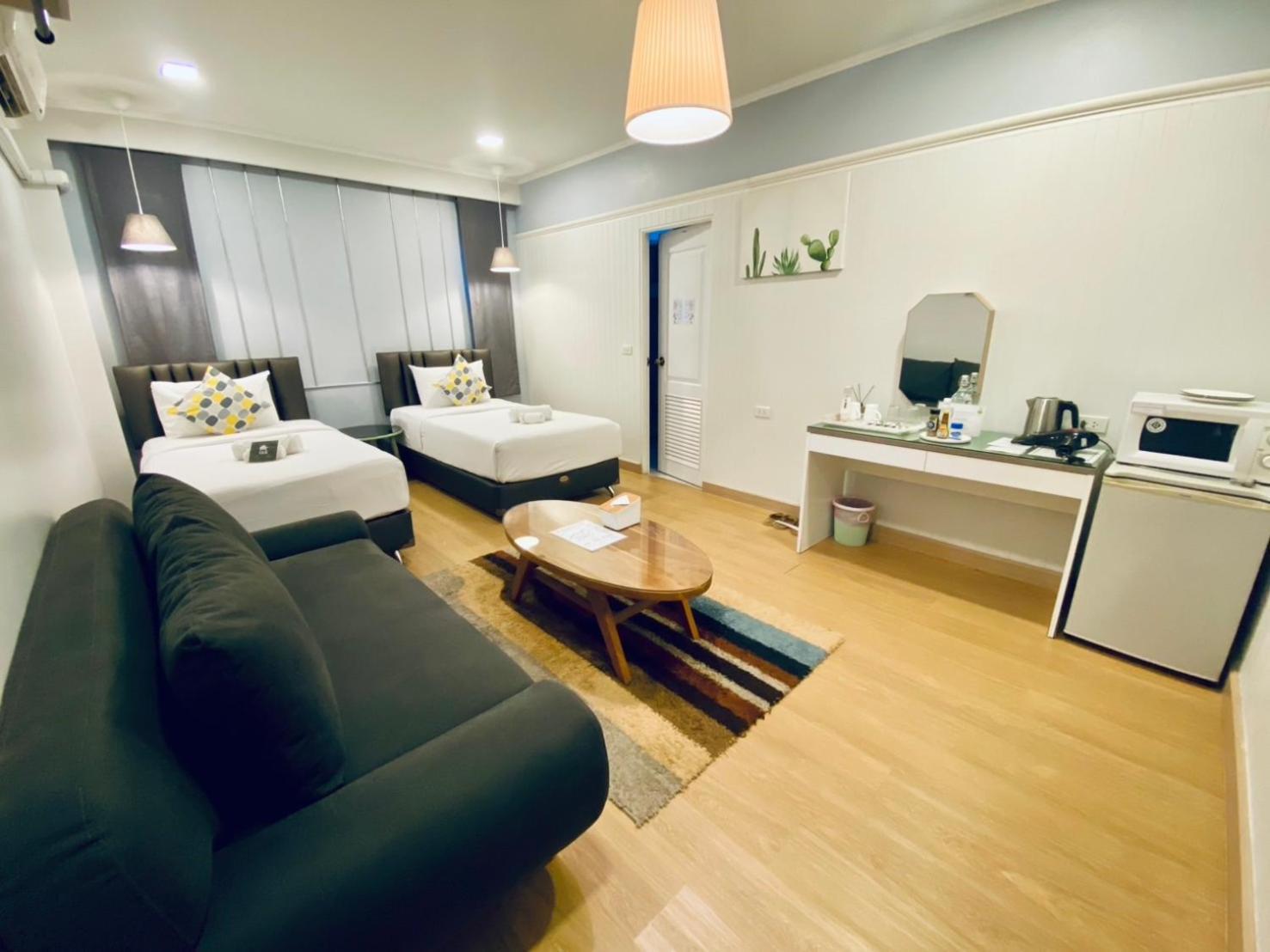 La Riva Boutique Hotel Kamphaeng Phet Eksteriør billede